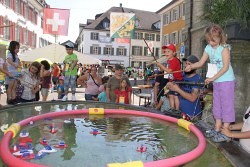 Das Kinderglück steckt in einem Sack